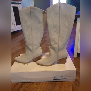 LC Lauren Conrad Light Tan Heeled Boots. Western Boots, Knee High, Tall Boots 10
